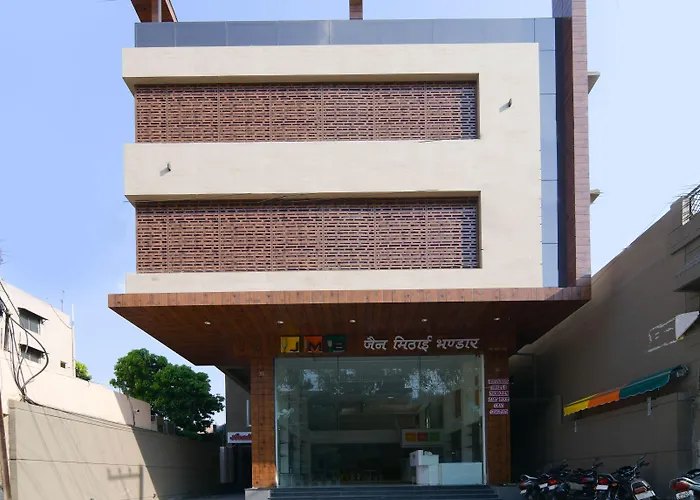 Treebo Avadh Residency Hotel Indore